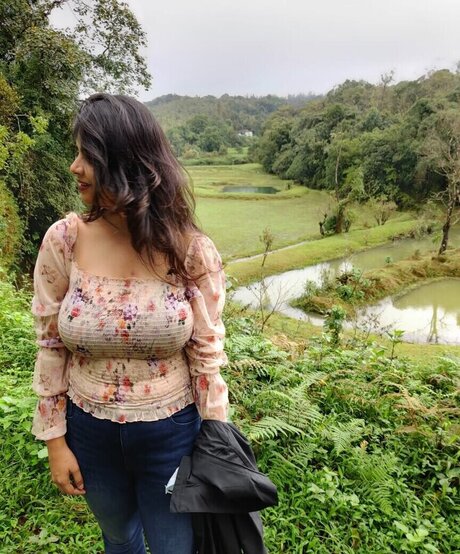 Tulika Snehil pornstar naked galleries