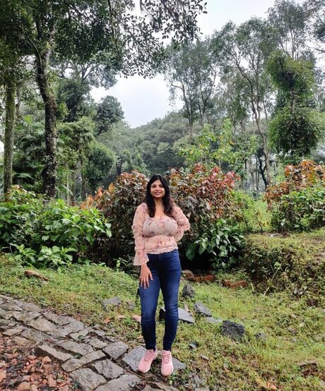 Tulika Snehil beautiful pornstar img