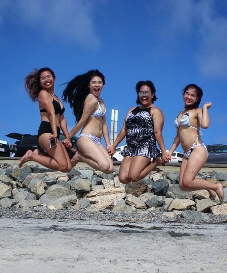 Allison Yellow star pretty image