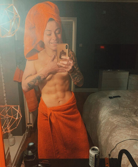 Lucy Spraggan star pretty images