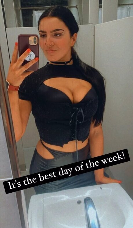 Persia Pirotta free model pics