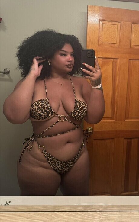 Taytodayy model free pic