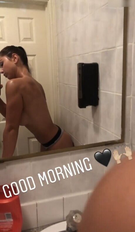 Jasmin Voigt erotic star images