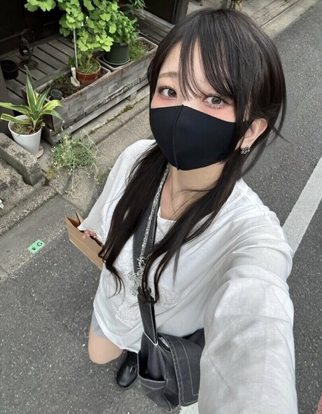 eye shiny pretty pornstar archive