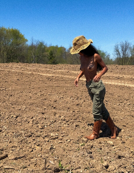 dailylunaxx pornstar sexy image