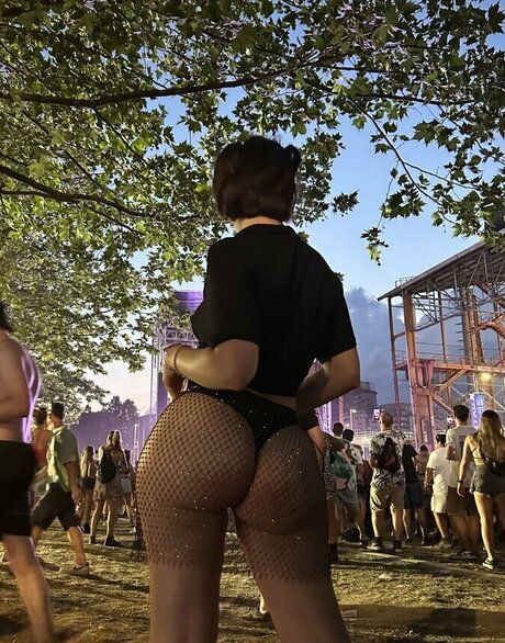 Lara Juice exclusive pornstar galleries