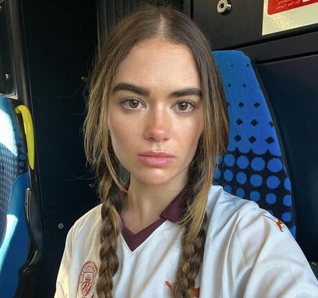 bent over pussy onlyfans art porn photos