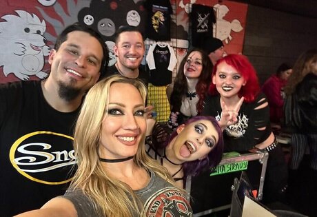 Kasey Karlsen model sex gallery