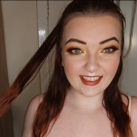 BuxomousPrime erotic pornstar pic