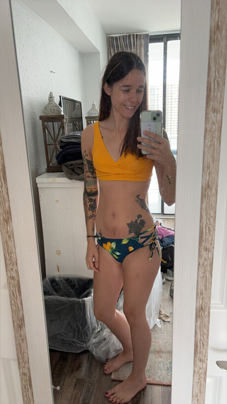 T Lynn naked actress pics