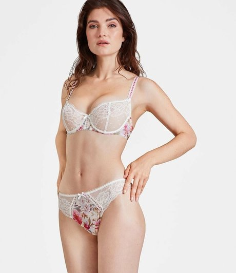 Eve Dumon naked pornstar pics