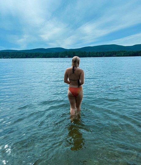 Michaela Osoro hd pornstar pics