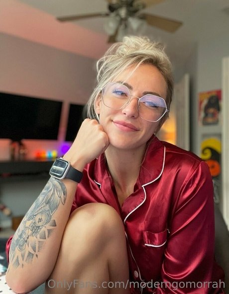 lesbian fuck onlyfans sexy naked pics