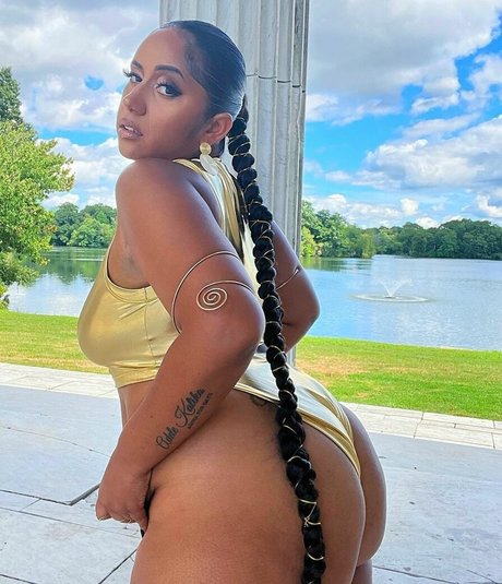 tianatee808 nudes model gallery