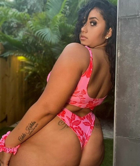 tianatee808 naked pornstar gallery