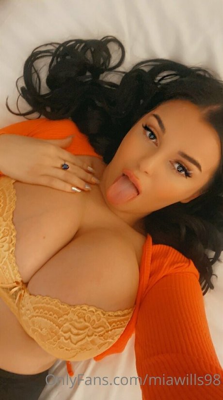 miawills98 free model picture