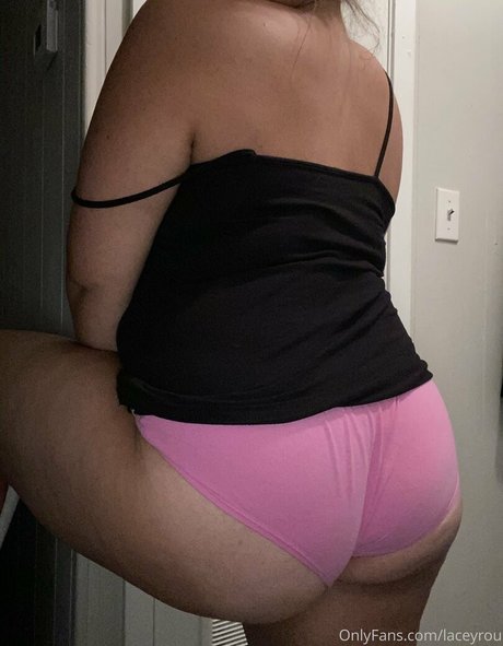 laceyrou model nude photos