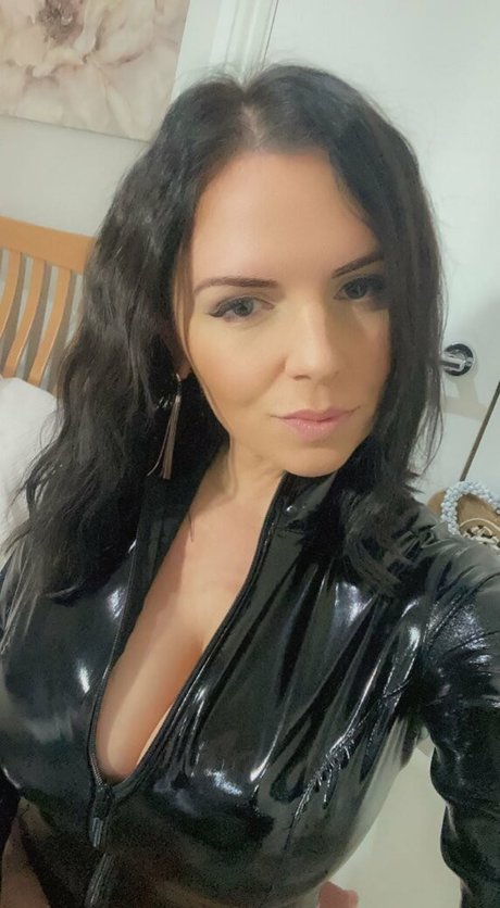 Goddess Alexi erotic model img