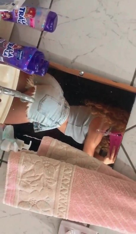 Cyellen alexandra star free pics