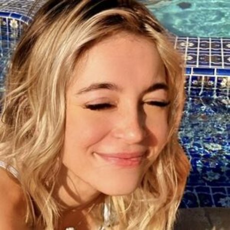 luna griffinn model hd picture