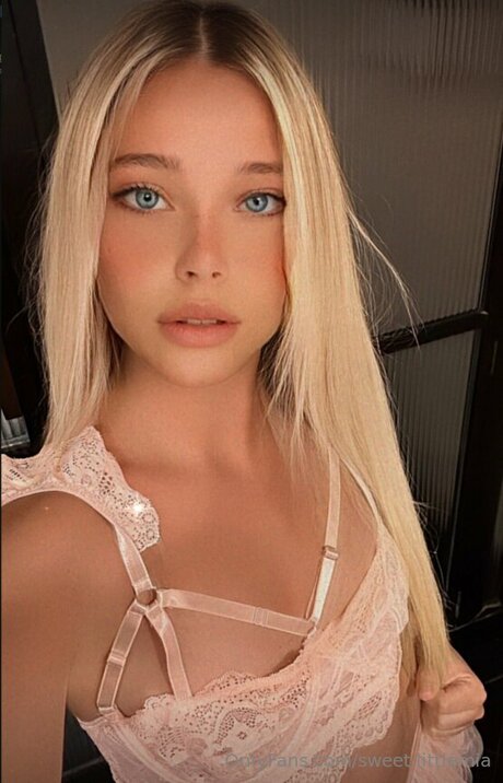 sweet littlemia pornstar nude image