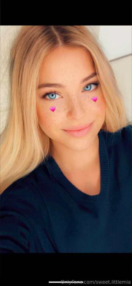 sweet littlemia exclusive star pictures