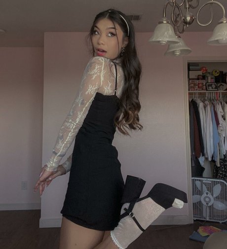 Trin Lovell adult actress image