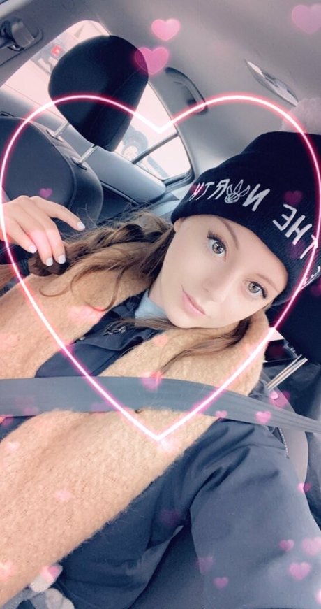 nadiafoxx69 art actress photos