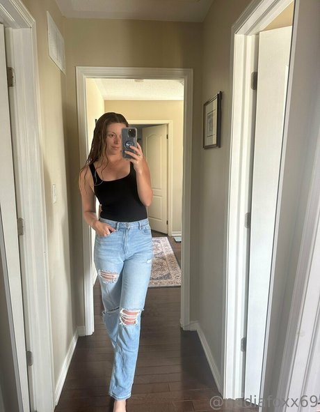 nadiafoxx69 pretty actress photo