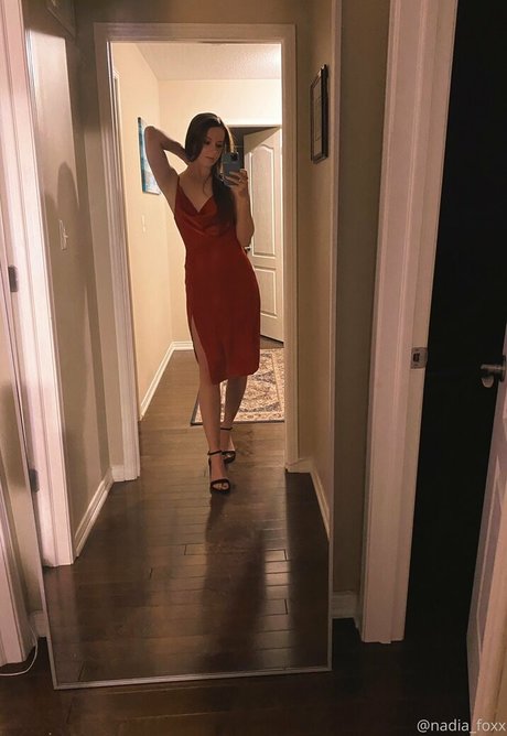 nadiafoxx69 model erotic images