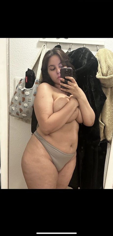 Peachyara erotic pornstar img