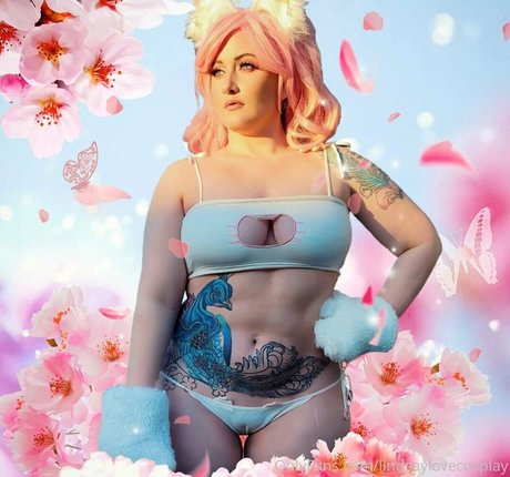 lindsaylovecosplay model hd picture