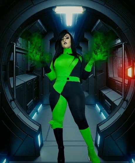 lindsaylovecosplay high quality model img