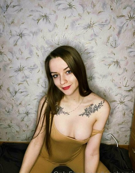 secretviv star erotic pic