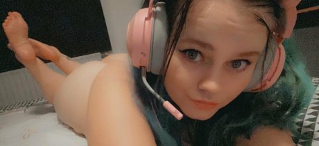 arrynnnfree pornographic model pics