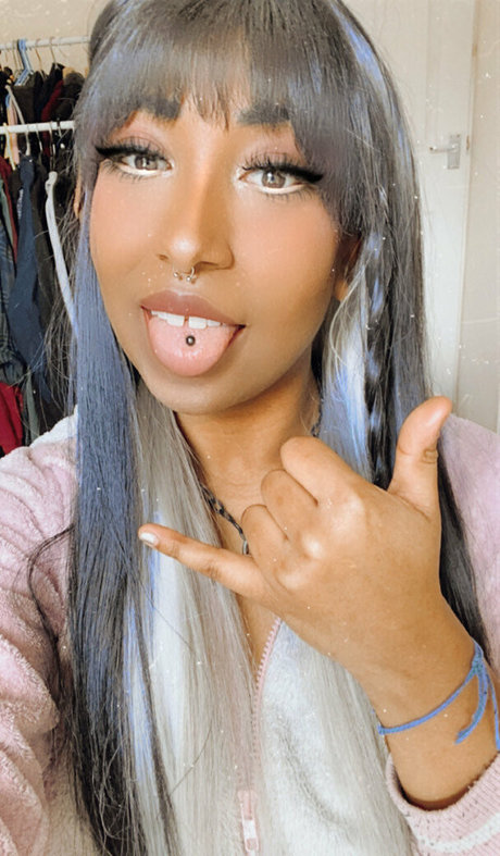 denaliplays pornstar adult img