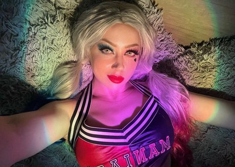 Poisynivy perfect actress galleries