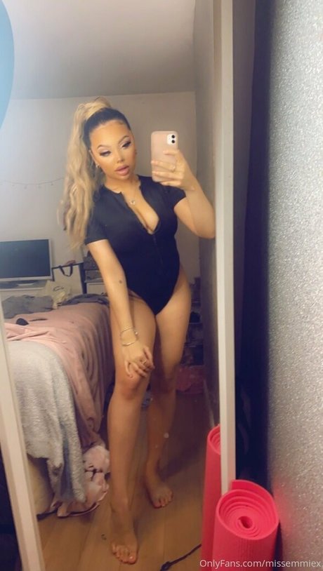 emilyexotics nude actress pics