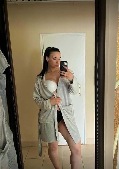 Szevelin Evelin szakali top model pics