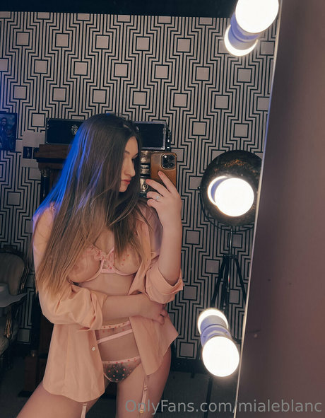 mialeblanc profile pic