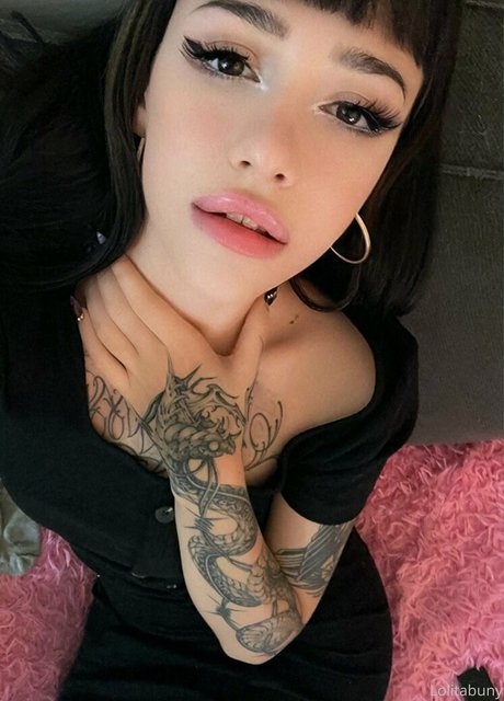 lolabuny18 adult model archive