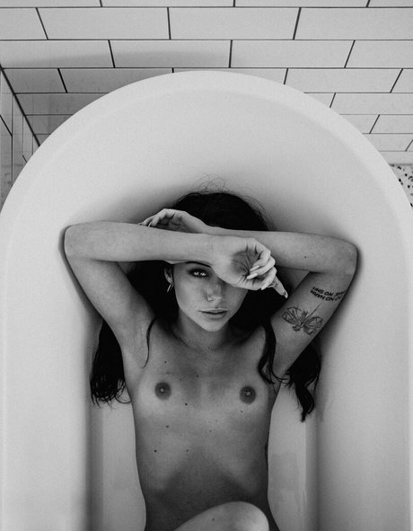 thai ladyboy onlyfans porn pic