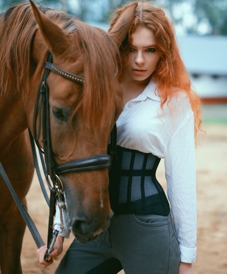 Kari Pitinova perfect actress picture