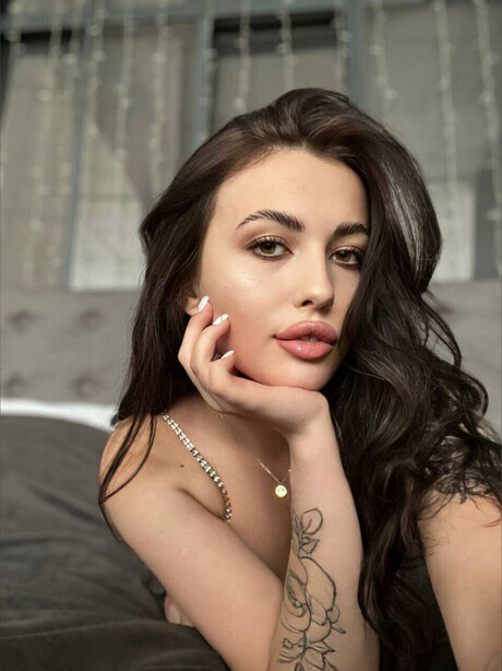 Ollie James_ sexy pornstar img