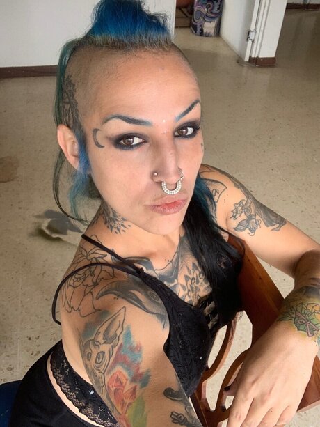 Luna Galaxpsy erotic model photo