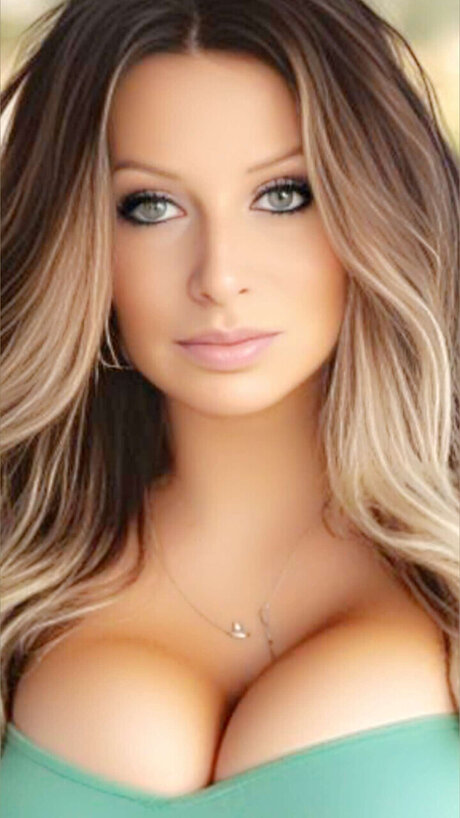 Cassandra Lynn_ pornstar nice images