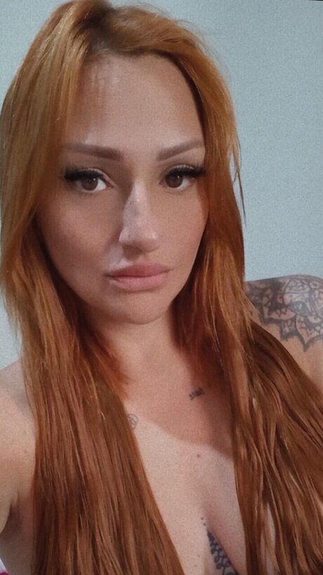 Aline De mesquita free actress img