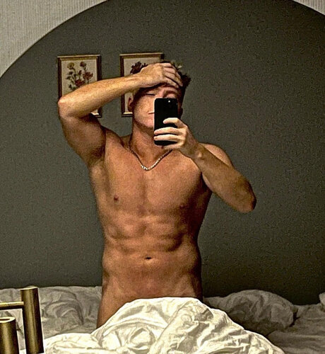 Jaysonkyle model adult pictures