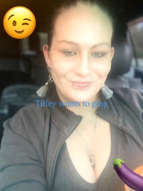 TILLEY gone wild pretty star picture