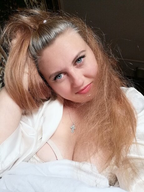 Mashaa free art model images